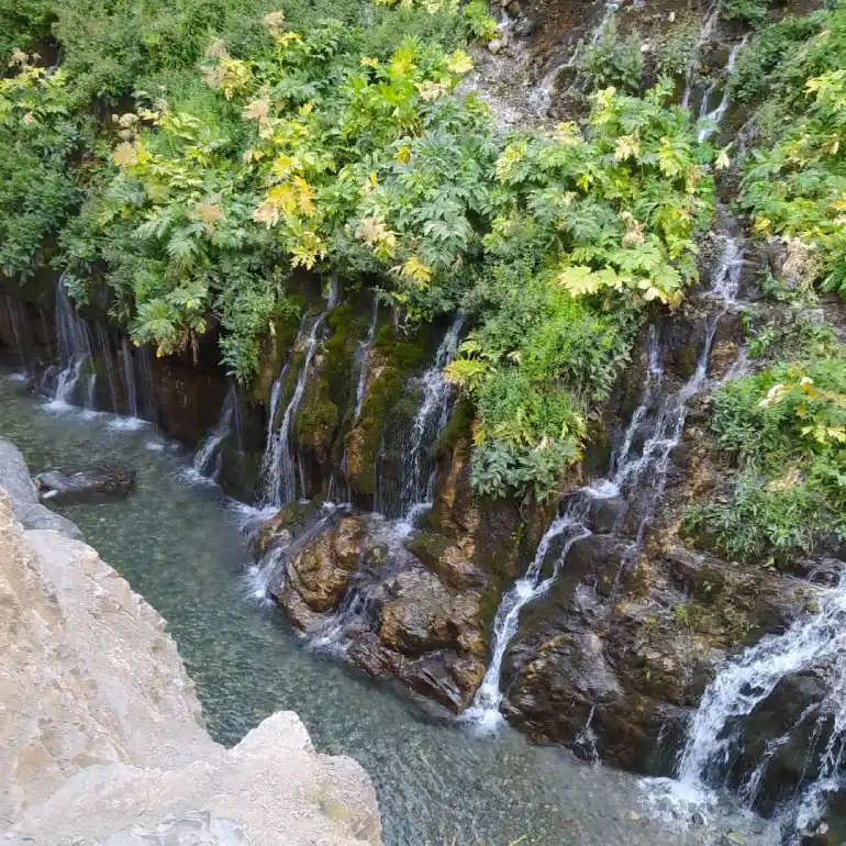 آبشار هفت چشمه