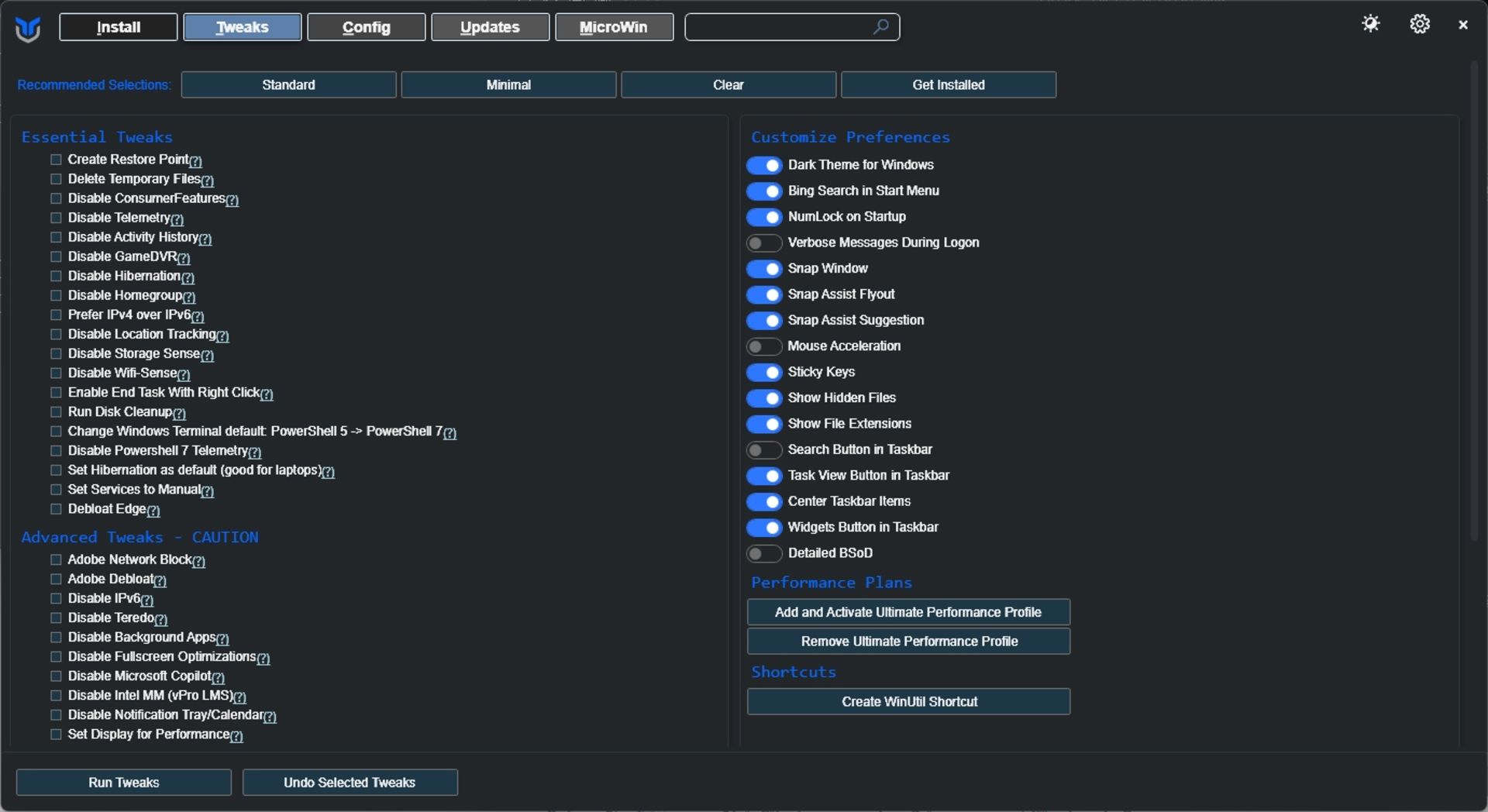 تب Tweaks در ابزار The Ultimate Windows Utility