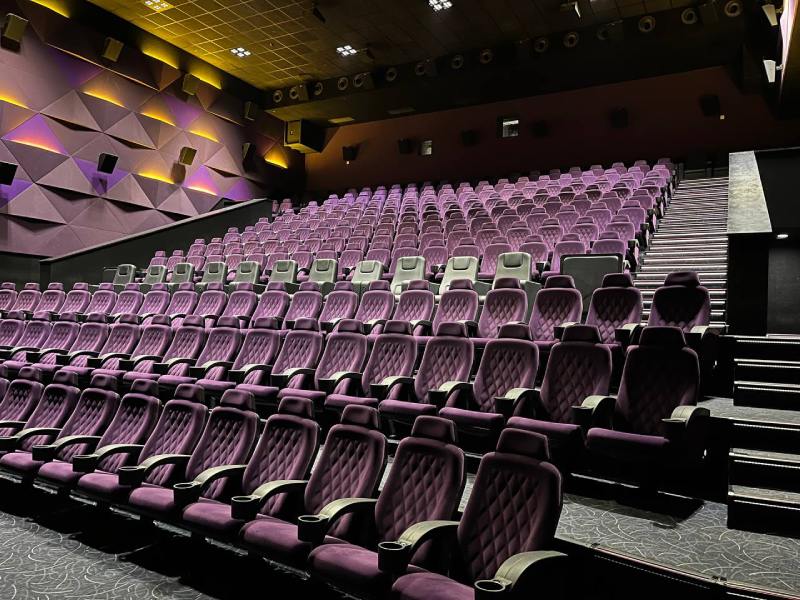 تجهیزات سالن های پردیس سینمایی ایران مال. منبع: وب سایت iranmallcineplex.com؛ عکاس: نامشخص