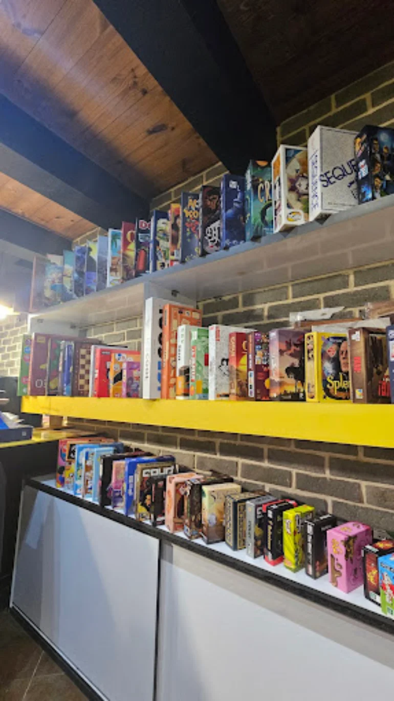 برج برفی مشهد؛ تجربه زمستان در دل تابستان 17 دانی کلاب