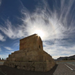 سد درودزن فارس؛ آرامشی آنسوی موجها 37 آرامگاه کوروش کبیر؛ زیباترین بنای پاسارگاد شیراز