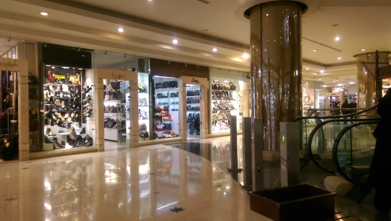 برج برفی مشهد؛ تجربه زمستان در دل تابستان 27 مرکز خرید آلتون